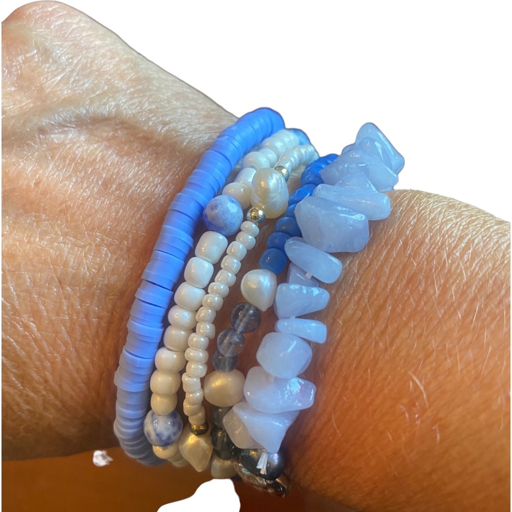 Set of 5 Blue and White Stackable Elastic Bracelets